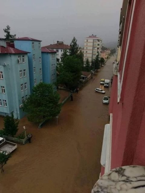 Trabzon'da sel felaketi: 2 ölü