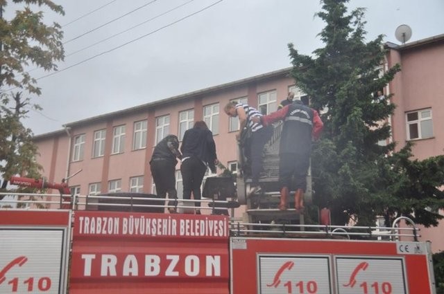 Trabzon'da sel felaketi: 2 ölü