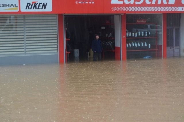 Trabzon'da sel felaketi: 2 ölü