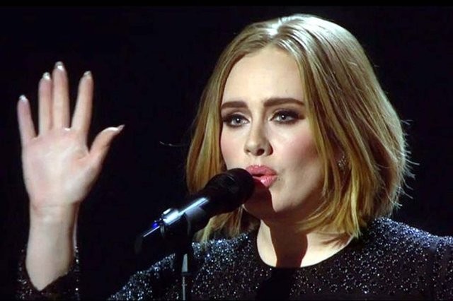 Bomba iddia! Adele'in babası benim