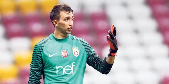 Muslera Galatasaray'da kalacak mı?