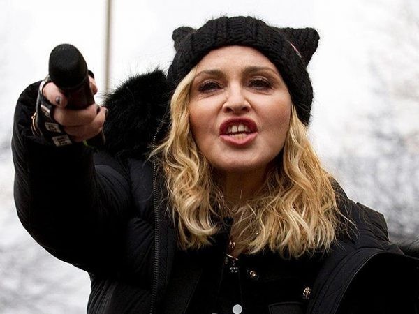 Trump Madonna'ya çaktı! İğrenç biri