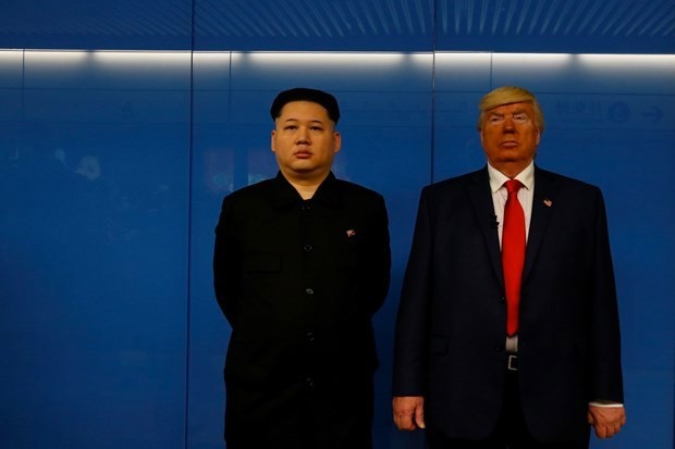 Trump ve Kim Jong Un nasıl bir araya geldi?