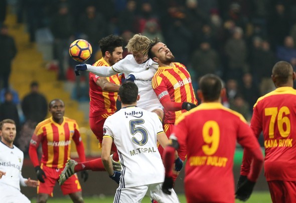 Erman Toroğlu, Aziz Yıldırım'a yüklendi