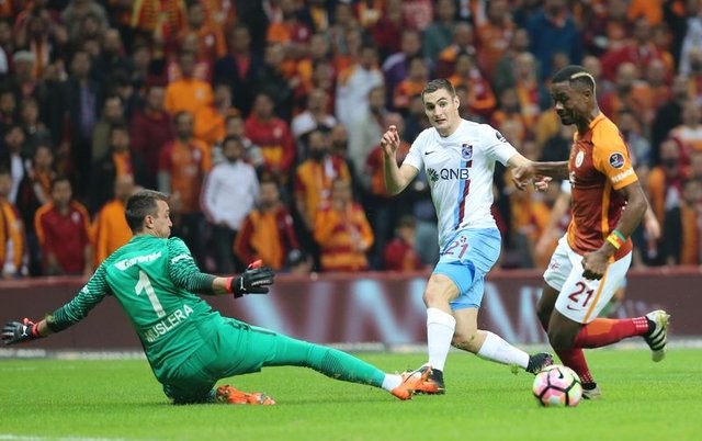 Hangi futbolcu ne kadar kazanıyor?