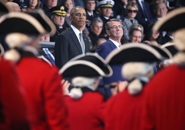 Obama’nın veda konuşması sırasında acı olay!