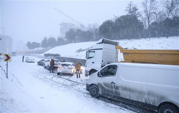 'Beyaz İstanbul'dan muhteşem kareler