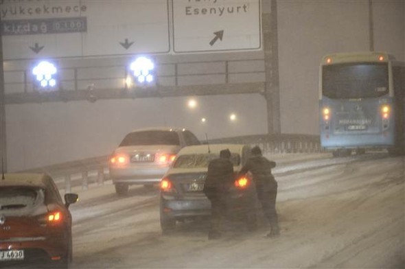 'Beyaz İstanbul'dan muhteşem kareler