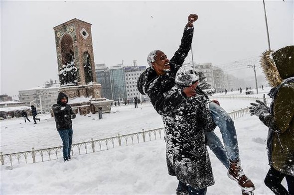 'Beyaz İstanbul'dan muhteşem kareler