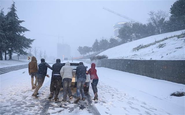 'Beyaz İstanbul'dan muhteşem kareler