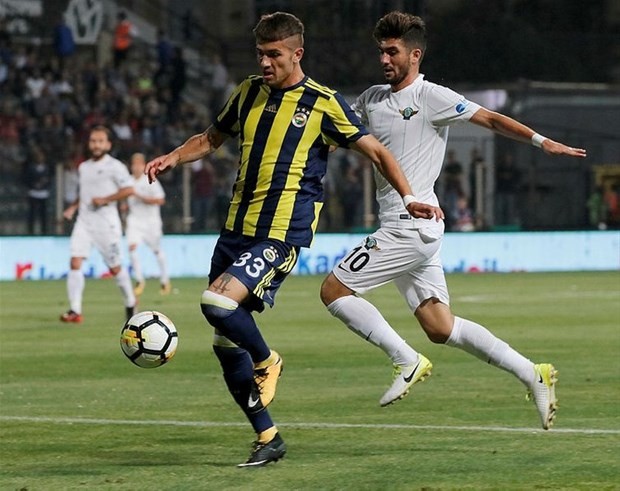 Fenerbahçe'ye transfer için tekrar döndüler! Piyango gibi teklif