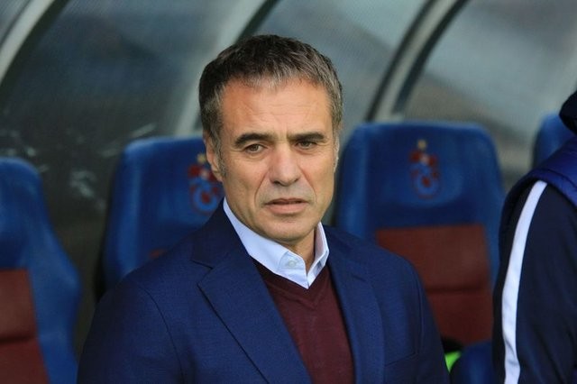 Trabzonspor taraftarlarından Ersun Yanal'a tepki