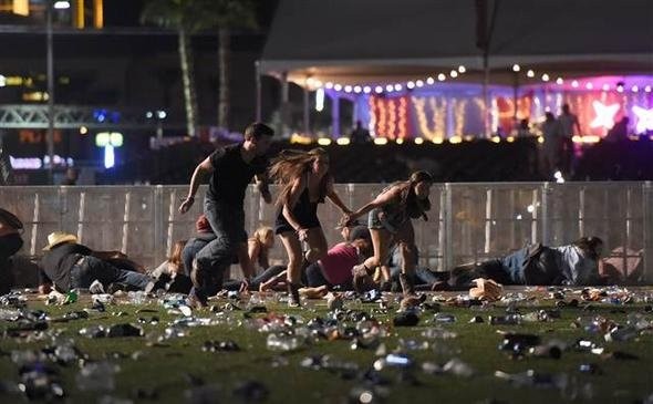 Las Vegas'taki konsere silahlı saldırıdan ilk görüntüler