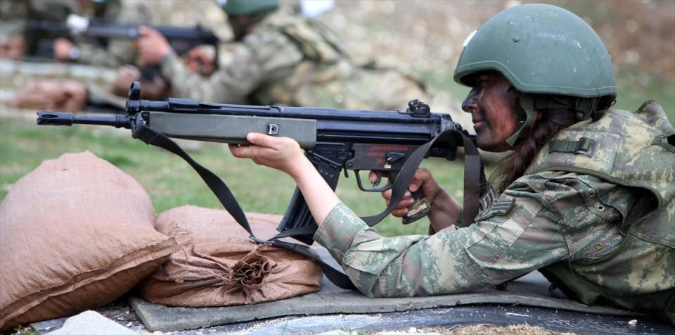 Kadın astsubay adayları eğitimlere başladı! İşte o görüntüler