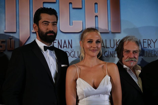 Meryem Uzerli bilinmeyenlerini anlattı