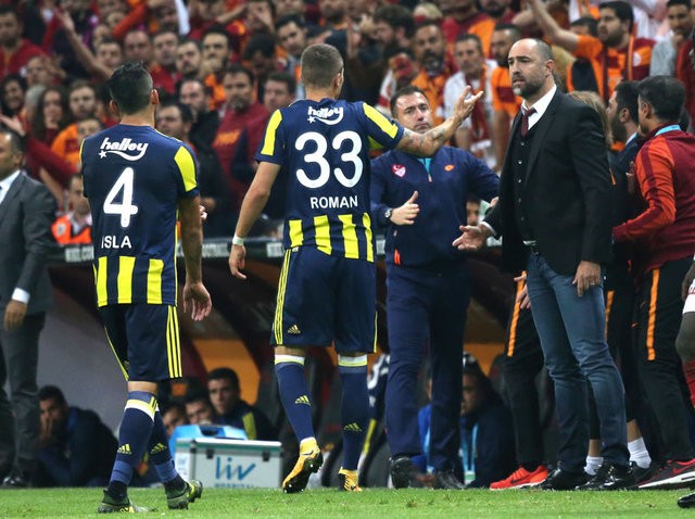 Galatasaray-Fenerbahçe derbisinde yaşanan gergin anlar