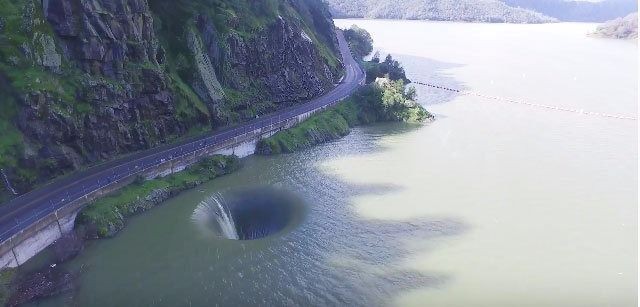 Başka bir dünyaya geçiş için yol! Dünyanın en ilginç çukuru