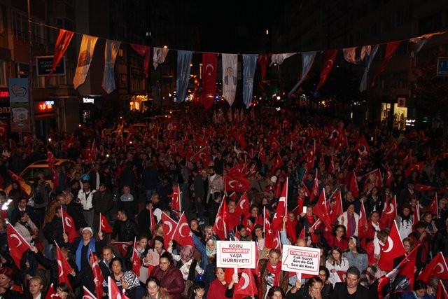 Cumhuriyet Bayramı kutlamaları gece zirve yaptı