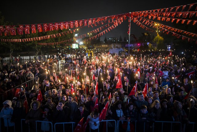 Cumhuriyet Bayramı kutlamaları gece zirve yaptı