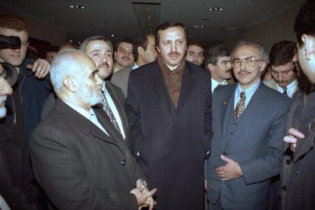 Erdoğan'ın bir askerlik fotoğrafı daha ortaya çıktı!