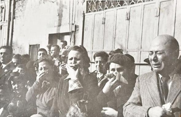 Atatürk'ün cenaze töreni görüntüleri: Bir millet kurtarıcısına ağlıyor