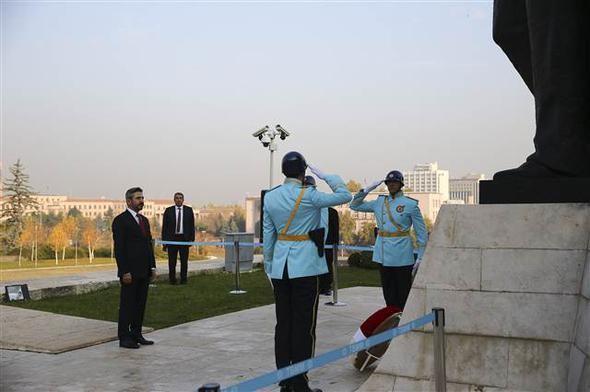 Saat 09.05... Tüm Türkiye'de hayat durdu