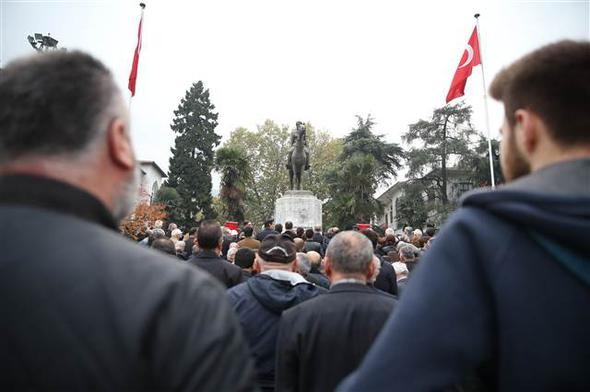 Saat 09.05... Tüm Türkiye'de hayat durdu