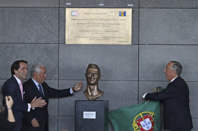 Cristiano Ronaldo'nun bir büstü daha yapıldı! Bu sefer benzedi