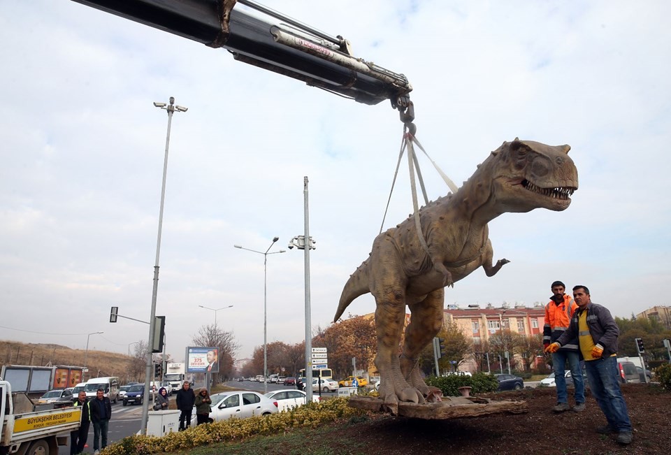 Değişim sürüyor: Fıskiyeden sonra dinozor da gitti!