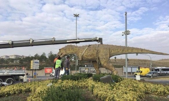 Değişim sürüyor: Fıskiyeden sonra dinozor da gitti!