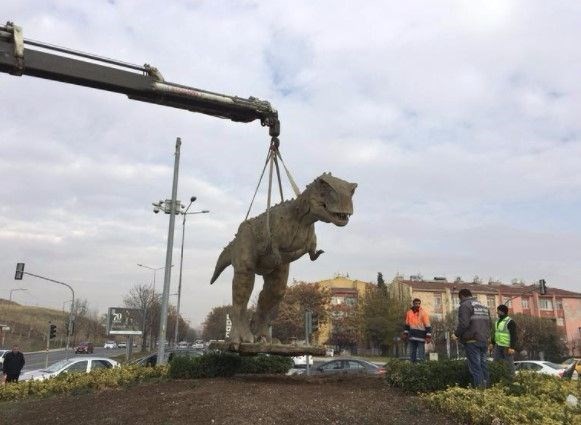 Değişim sürüyor: Fıskiyeden sonra dinozor da gitti!