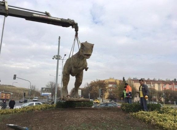 Değişim sürüyor: Fıskiyeden sonra dinozor da gitti!