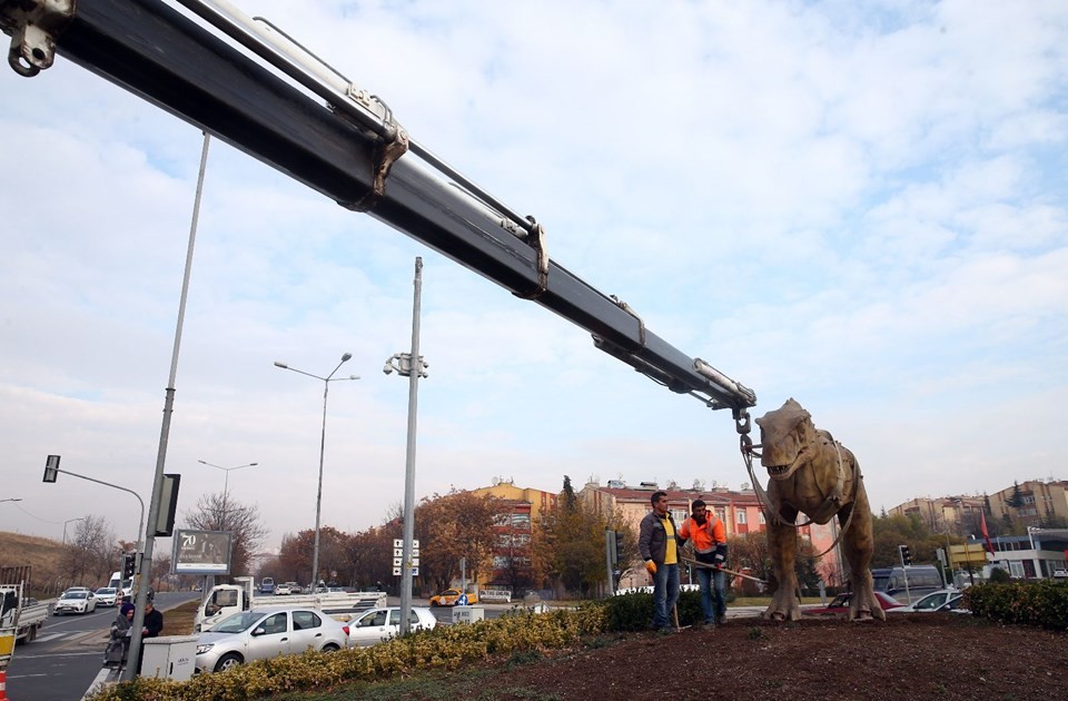 Değişim sürüyor: Fıskiyeden sonra dinozor da gitti!