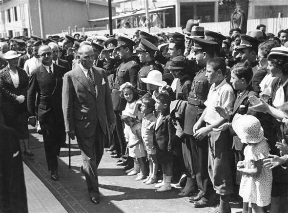 Genelkurmay arşivinden Atatürk'ün az bilinen fotoğrafları