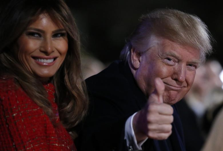 Donald ve Melania Trump ilk Ulusal Noel Ağacı ışığını yaktı