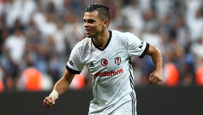 Real Madrid Pepe'yi geri istiyor