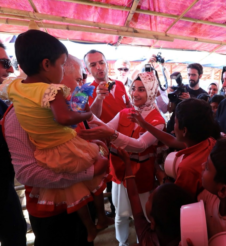 Yıldırım'dan Arakanlı Müslümanların Yaşadığı Kampa Ziyaret! İşte o kareler...