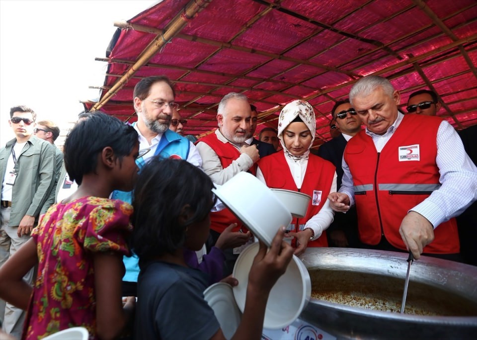 Yıldırım'dan Arakanlı Müslümanların Yaşadığı Kampa Ziyaret! İşte o kareler...