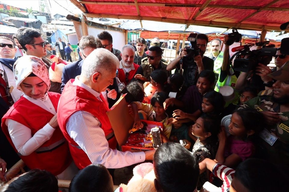 Yıldırım'dan Arakanlı Müslümanların Yaşadığı Kampa Ziyaret! İşte o kareler...