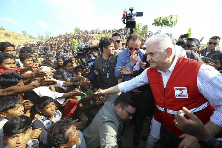 Yıldırım'dan Arakanlı Müslümanların Yaşadığı Kampa Ziyaret! İşte o kareler...