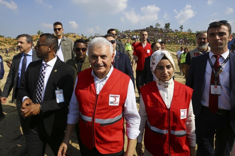 Yıldırım'dan Arakanlı Müslümanların Yaşadığı Kampa Ziyaret! İşte o kareler...