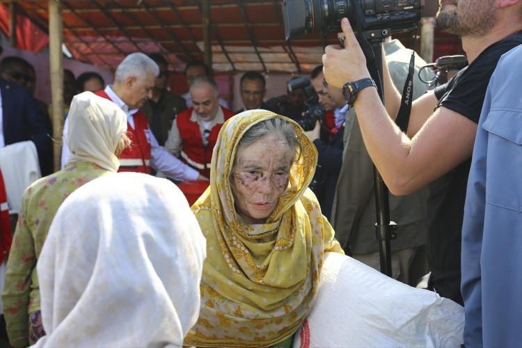 Yıldırım'dan Arakanlı Müslümanların Yaşadığı Kampa Ziyaret! İşte o kareler...