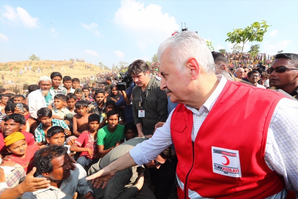 Yıldırım'dan Arakanlı Müslümanların Yaşadığı Kampa Ziyaret! İşte o kareler...