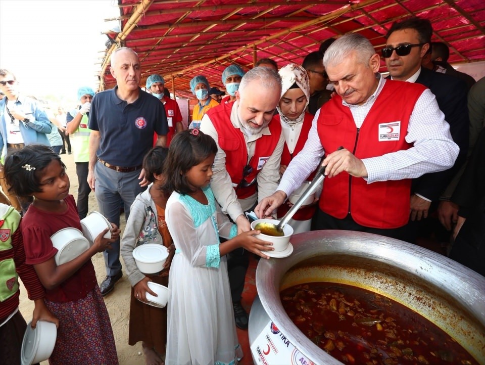 Yıldırım'dan Arakanlı Müslümanların Yaşadığı Kampa Ziyaret! İşte o kareler...