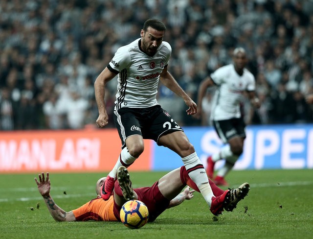 Cenk Tosun transfer oluyor