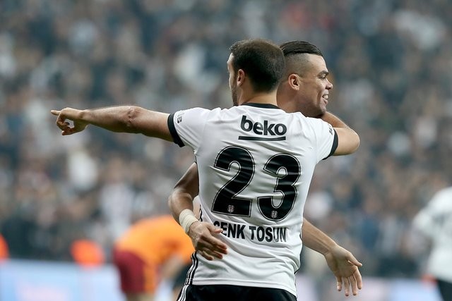 Cenk Tosun transfer oluyor