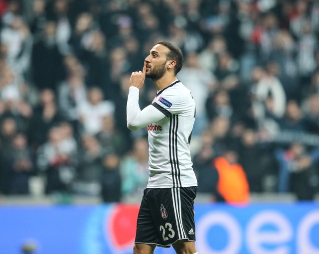 Cenk Tosun transfer oluyor