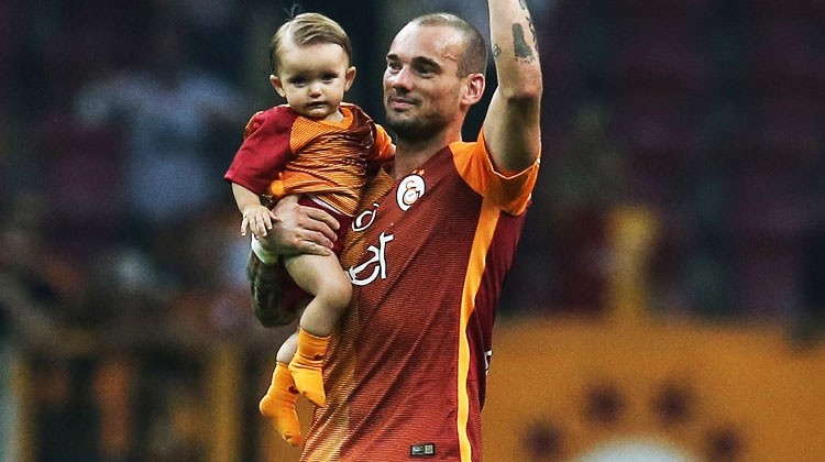 Sneijder Galatasaray'a geri mi geliyor