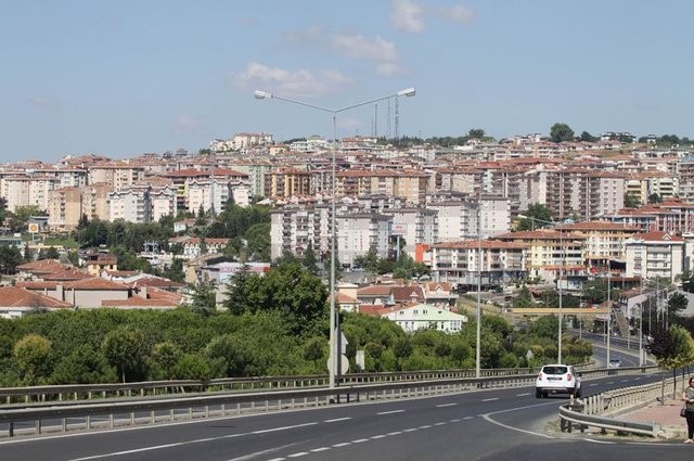 İstanbul'da 3, Ankara'da 7 ilçe en çok ev satışında ilk 20'ye girdi