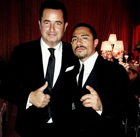 Nusret ve Leonardo DiCaprio sosyal medyayı salladı